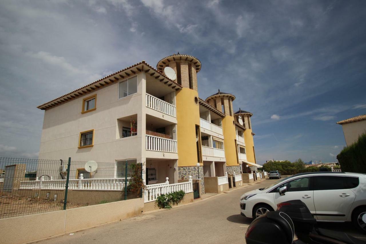 Best House Rubi Orihuela Buitenkant foto